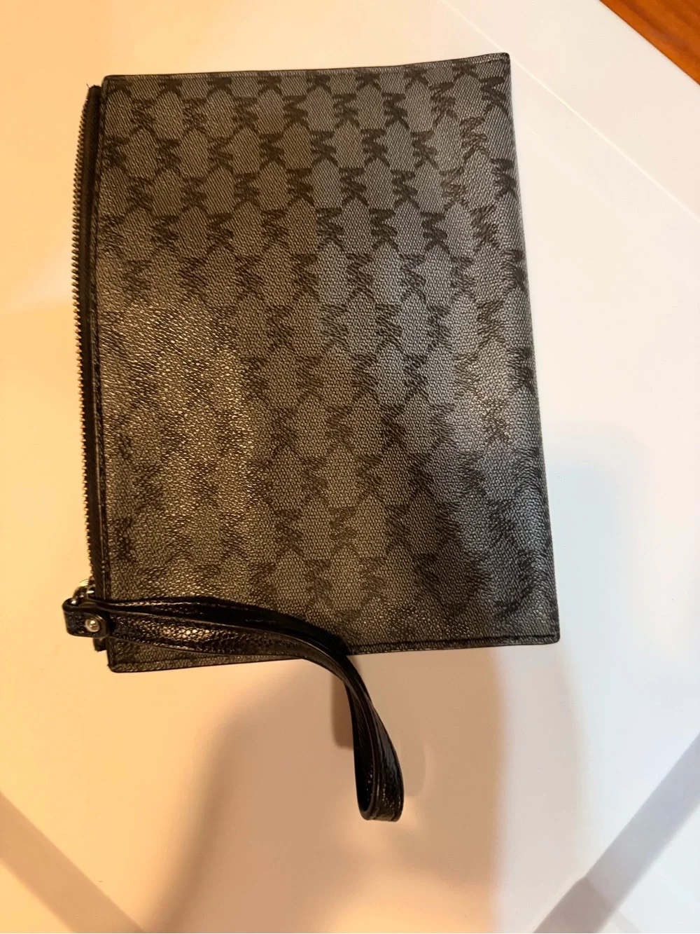 Michael Kors Black Signature Zip Wristlet Pouch